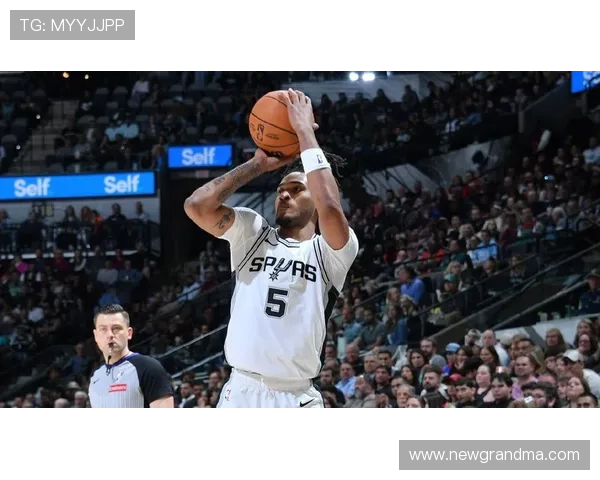 斯蒂芬·卡斯尔无球跑动提升三分效率明显超过队内平均水平